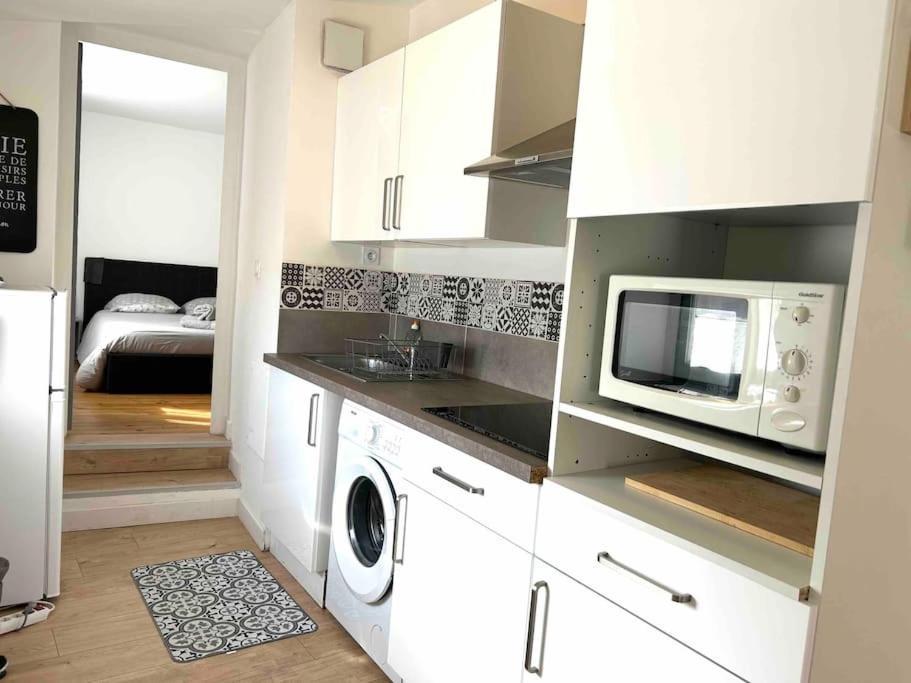 Hyper Centre T2 Idealement Situe Vienne (Isere)